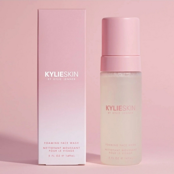 KylieSkin by Kylie Jenner Foaming Face Wash - Picture 1 of 4